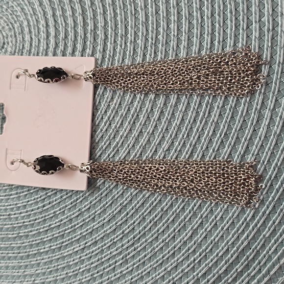 LIZ CLAIBORNE WOMEN'S FASHION JEWELRY BUNDLE OF NECKLACE AND MATCHING EARRINGS - Picture 3 of 14